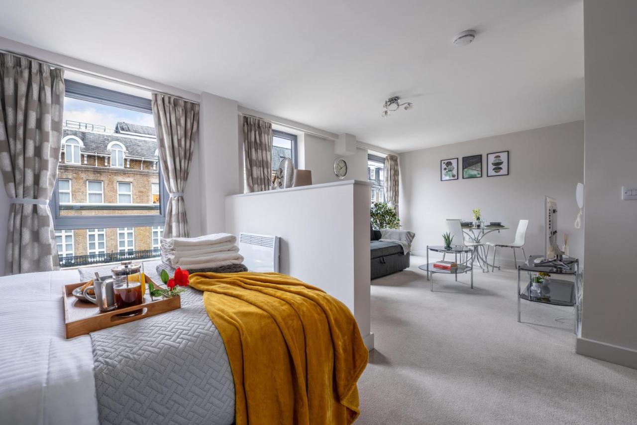 Windsor Luxury Studio Apartment Extérieur photo